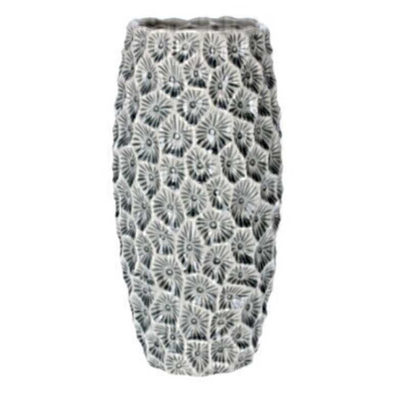 Small grey patterned ceramic vase is made by the London based designer Gisela Graham who designs really beautiful gifts for your home and garden. It is suitable for artifical or real flowers or would loook lovely empty to show off its design. Great on its own or as part of the set. Would make an ideal gift. Matching items available.